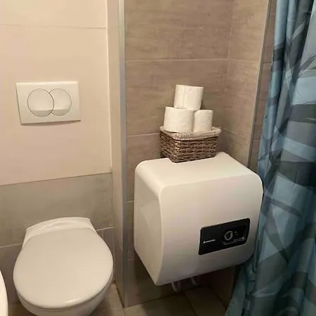 Cozy In The Heart Of Old Town Rab *