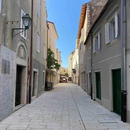 Lejlighed Cozy In The Heart Of Old Town Rab *